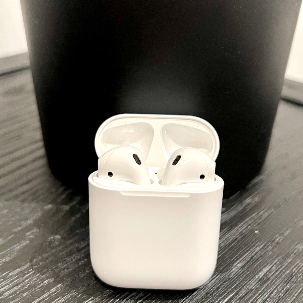 Second set! Apple AirPods (2nd Generation) & Charging Case